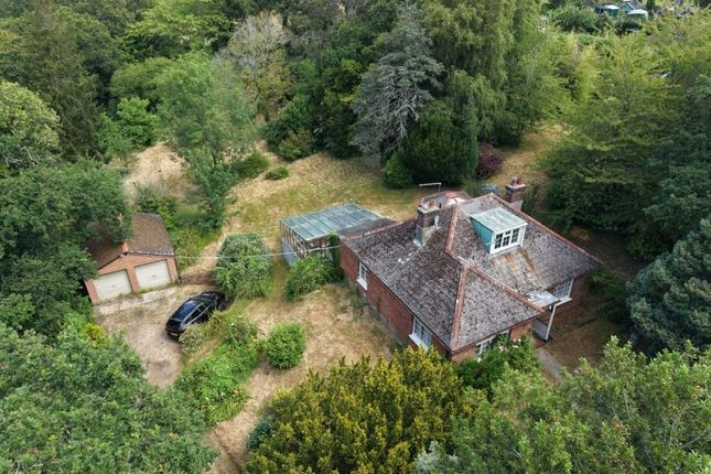 3 bed property, in Tinkers Coppice, £350,000