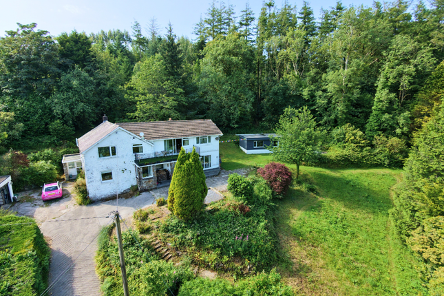 4 bed property, in Warren Cottage, £550,000