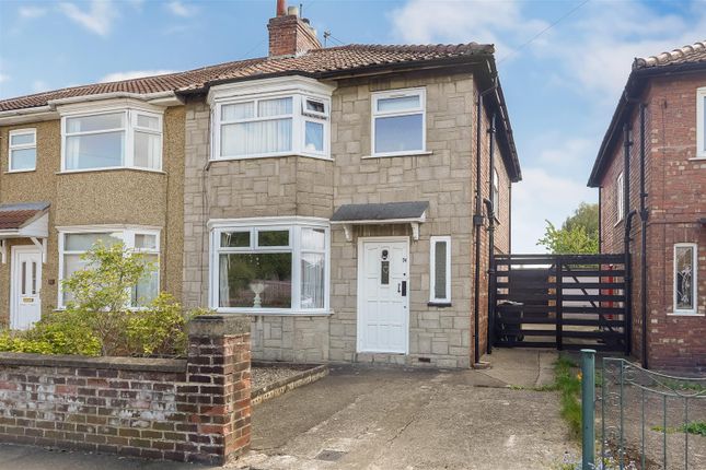 3 bed property, in Stooperdale Avenue, £140,000