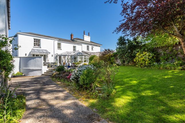 5 bed property, in Northam, £765,000