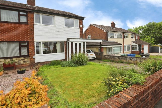 3 bed property, in Beech Grove Close, £220,000