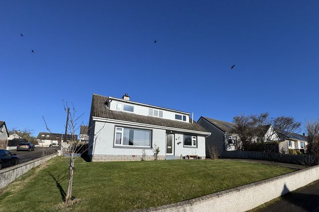 4 bed property, in 1 St Peters Road, £290,000