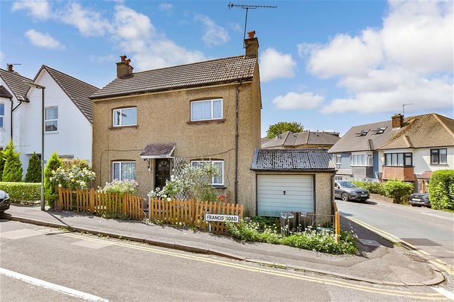 3 bed property, in Francis Road, £400,000