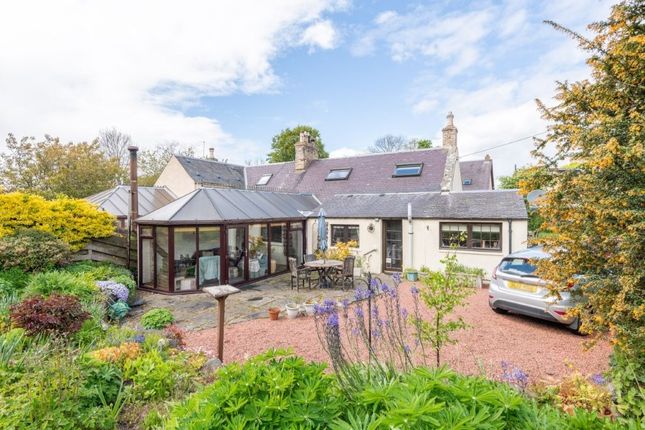 3 bed property, in West Mains Farm Cottages, £220,000