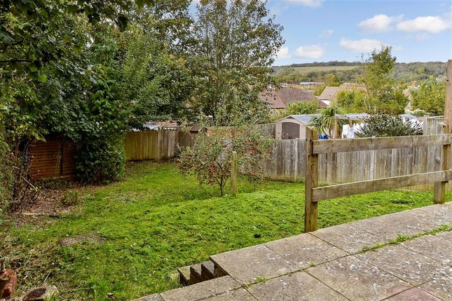 6 bed property, in Hillside, £425,000