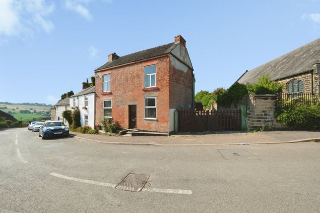 3 bed property, in Holbrook Road, £180,000