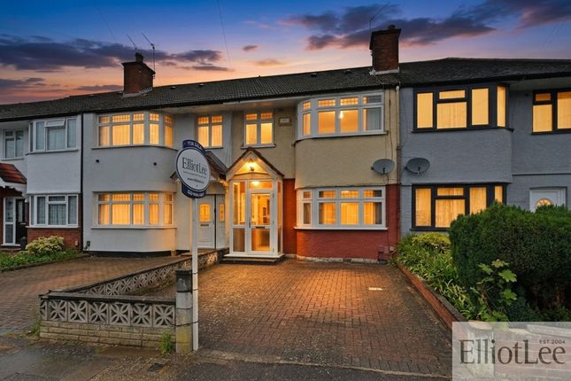 3 bed property, in Leamington Crescent, £550,000