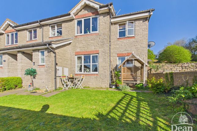 4 bed property, in The Paddocks, £350,000