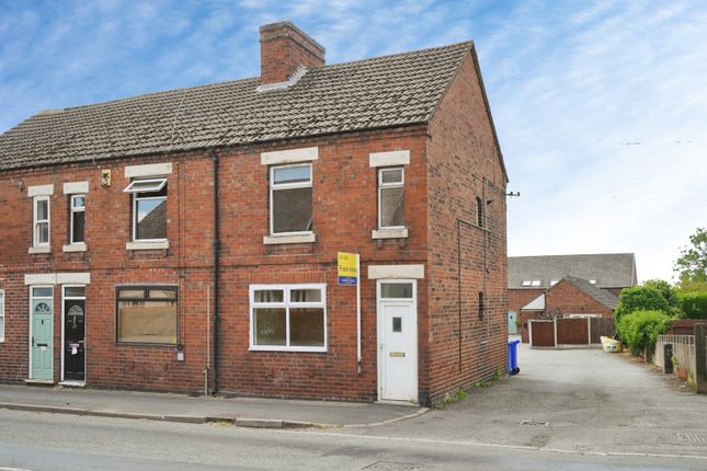 2 bed property, in Stanton Road, £125,000