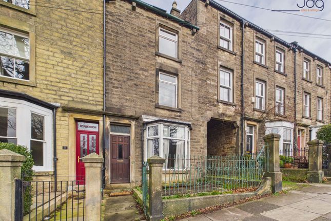 4 bed property, in East Road, £210,000