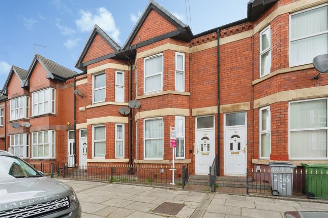 3 bed property, in Claughton Road, £180,000