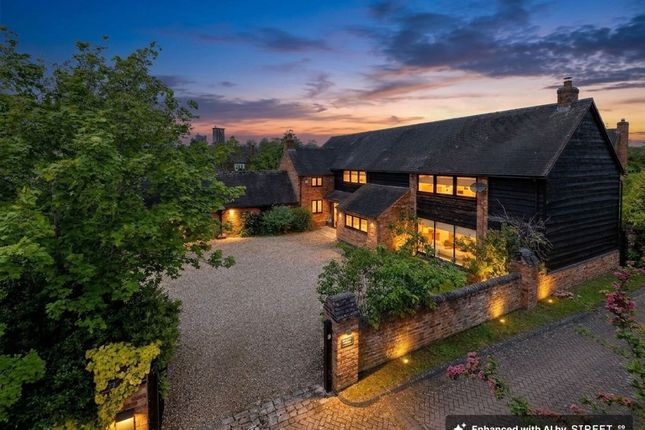 5 bed property, in Wyre Lane, £1,250,000