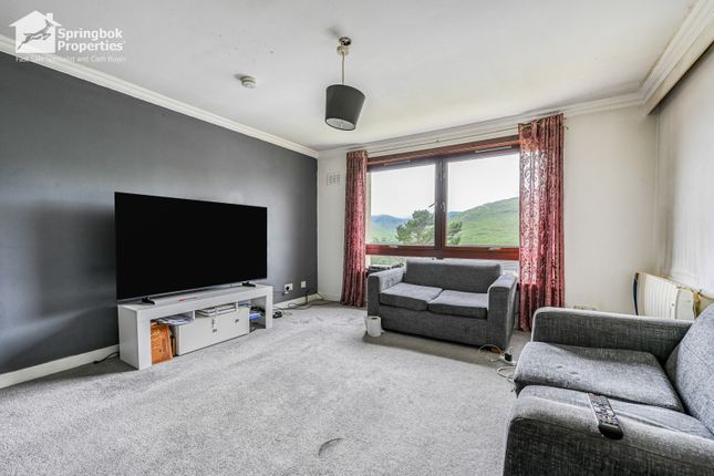3 bed property, in Ross Place, £145,000