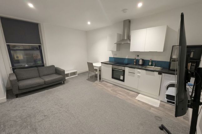 1 bed property, in 1 Eldon Place, £75,000