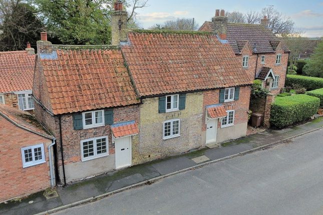3 bed property, in Main Street, £350,000