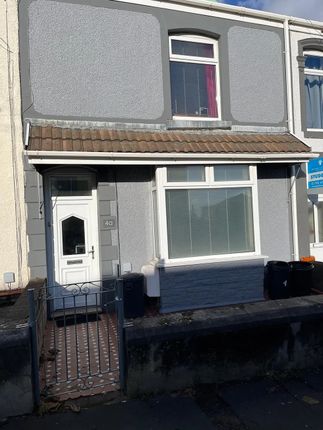 4 bed property, in Marlborough Road, £210,000