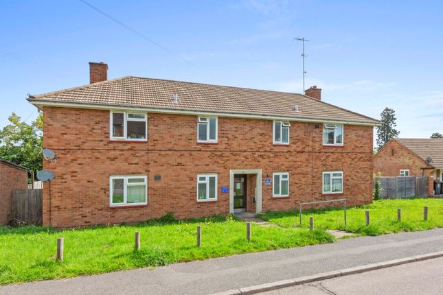 1 bed property, in Loxley Road, £180,000