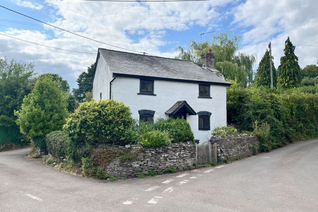 3 bed property, in Llangattock Lingoed, £250,000
