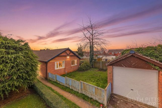 3 bed property, in Richmond Road, £210,000