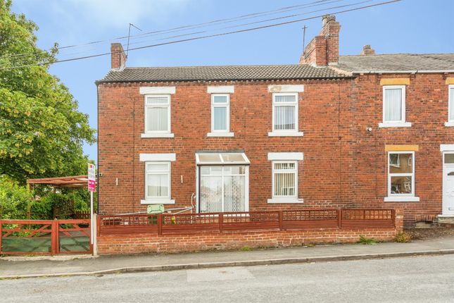 3 bed property, in Brick Street, £170,000