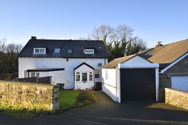 2 bed property, in Mevril Road, £255,000