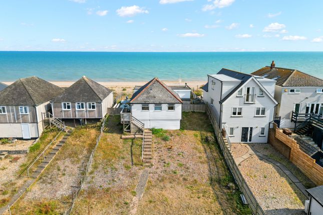 3 bed property, in Coast Road, £595,000