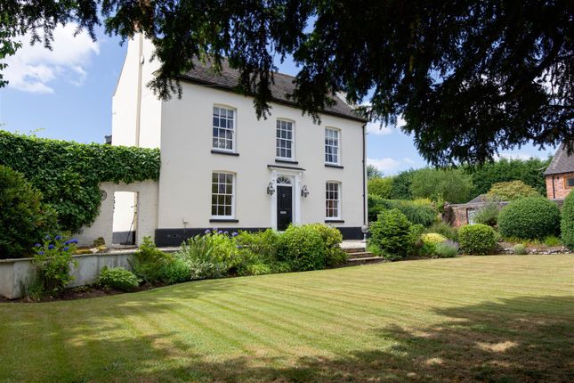 5 bed property, in Hall Lane, £1,695,000