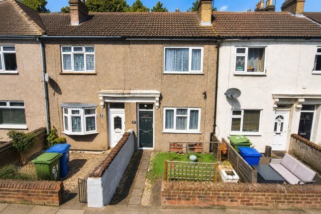 2 bed property, in Goodnestone Road, £160,000