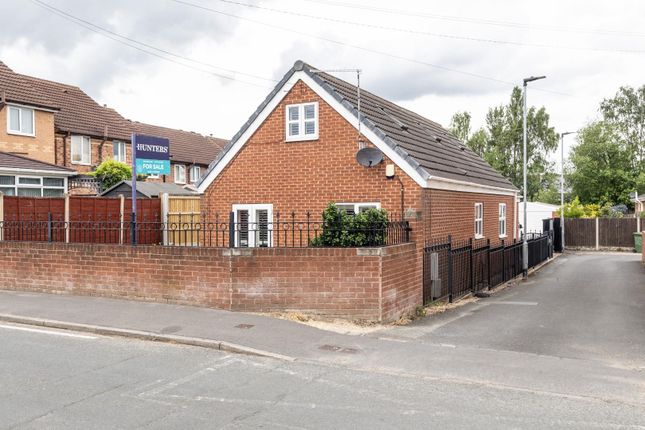 3 bed property, in Middle Oxford Street, £350,000