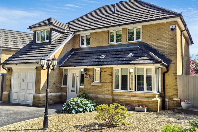 4 bed property, in Dewberry Grove, £495,000