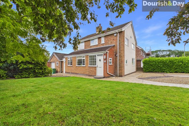 3 bed property, in Crab Lane, £325,000