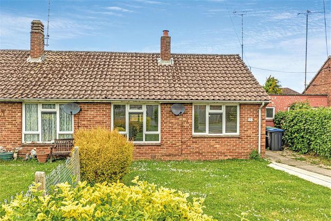 1 bed property, in Lady Mead, £90,000