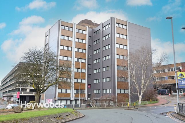 1 bed property, in The Midway, £60,000