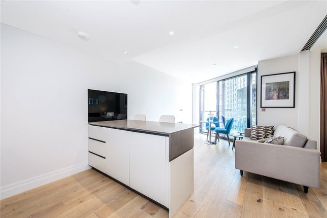 1 bed property, in 2 Riverlight, £475,000
