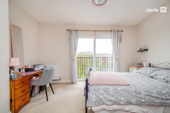 1 bed property, in Arundel Crescent, £135,000