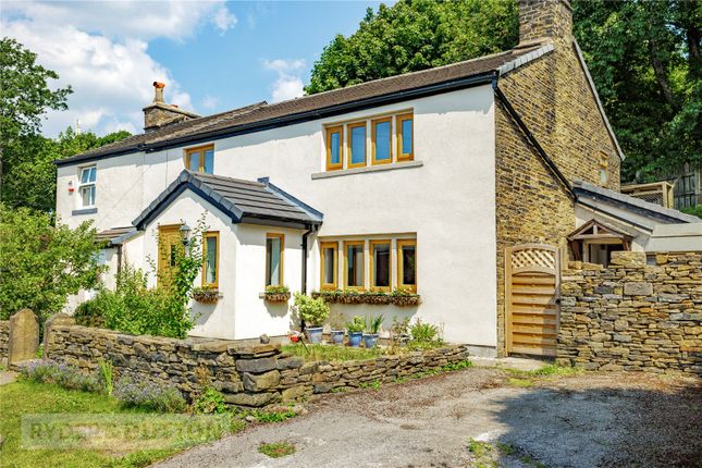 3 bed property, in Crowley Lane, £375,000