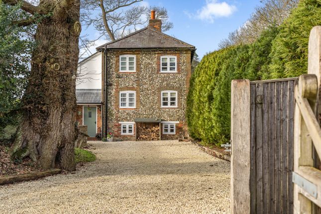 4 bed property, in Port Hill, £800,000