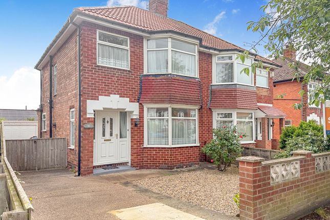 3 bed property, in Priory Road, £250,000