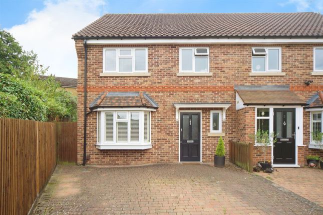 4 bed property, in Tarnbank, £745,000