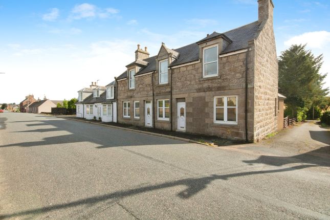 3 bed property, in Main Street, £118,000