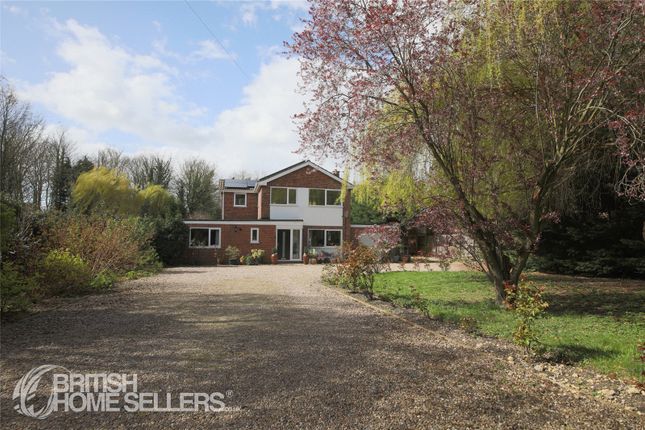 4 bed property, in The Drove, £415,000