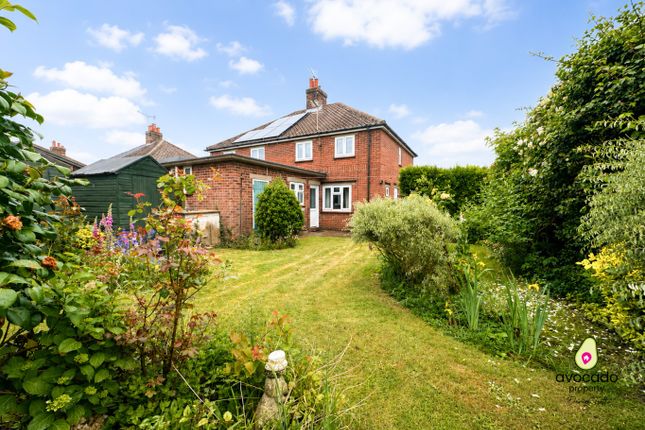 3 bed property, in St. Marys Road, £245,000