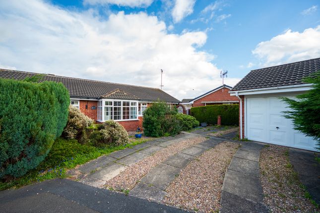 3 bed property, in Halton Court, £220,000