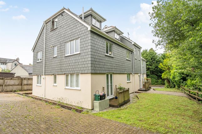 1 bed property, in Meadowside Road, £175,000