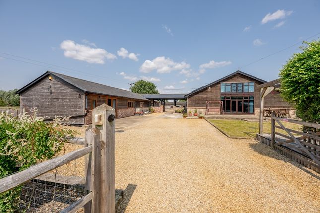 7 bed property, in Middle Drove, £775,000