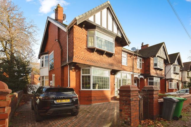 4 bed property, in Woodlands Road, £700,000