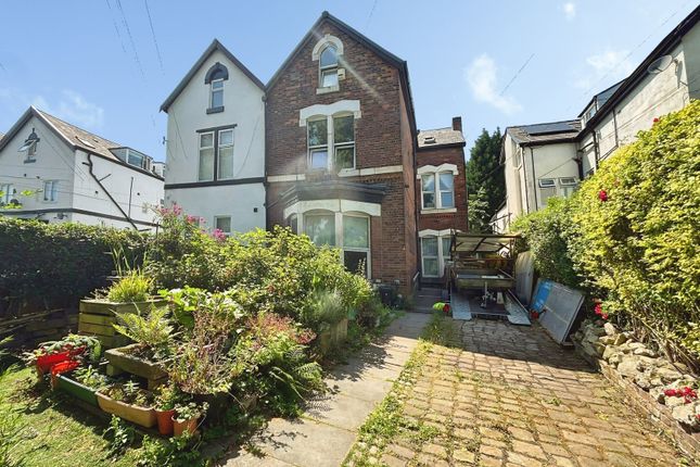 6 bed property, in The Polygon, £600,000