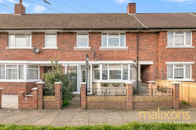 4 bed property, in Brenley Close, £550,000
