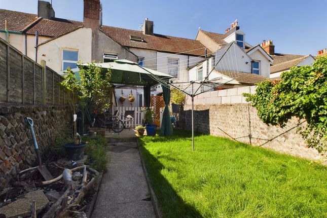 3 bed property, in Lewes Road, £236,000