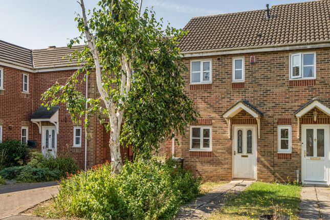 2 bed property, in Brookthorpe Court, £265,000